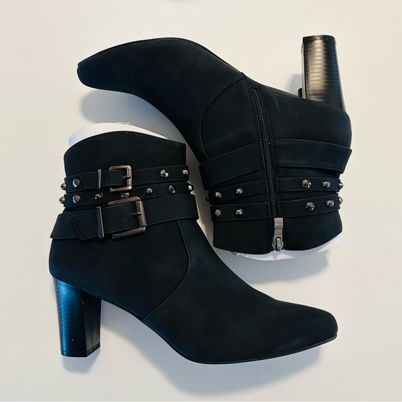 VENUS Shoes - Venus Studded Buckle Belt Booties Black Size 10